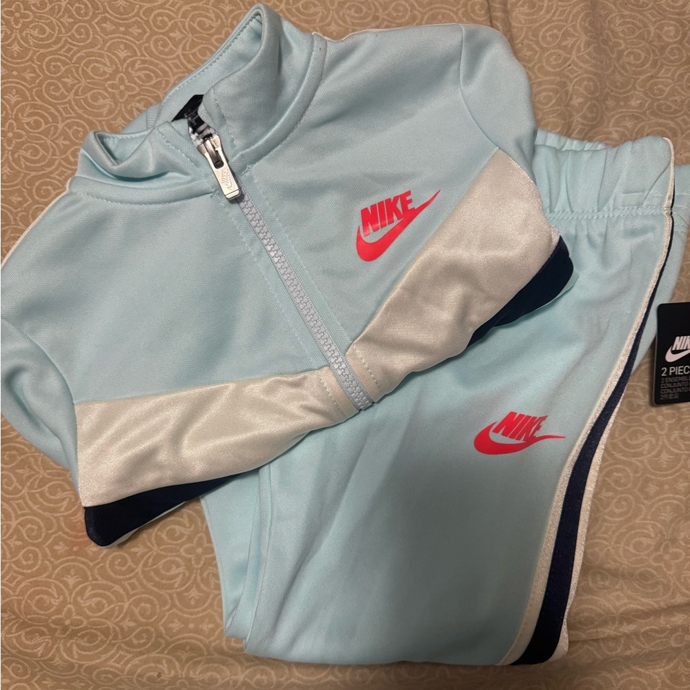 Nike set